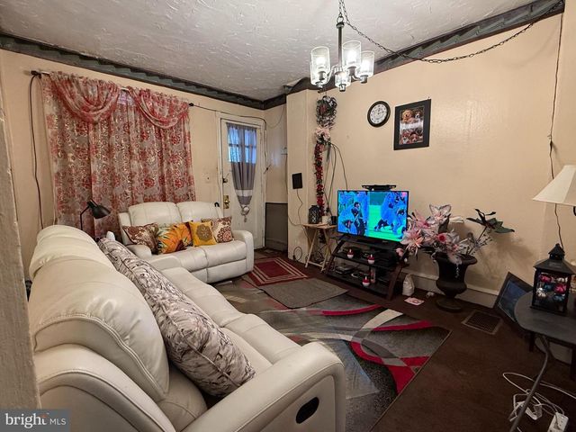 1606 S 56TH ST, Philadelphia, PA 19143