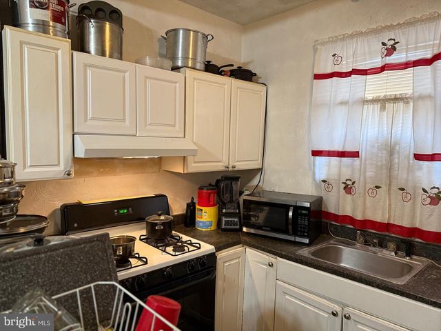 1606 S 56TH ST, Philadelphia, PA 19143