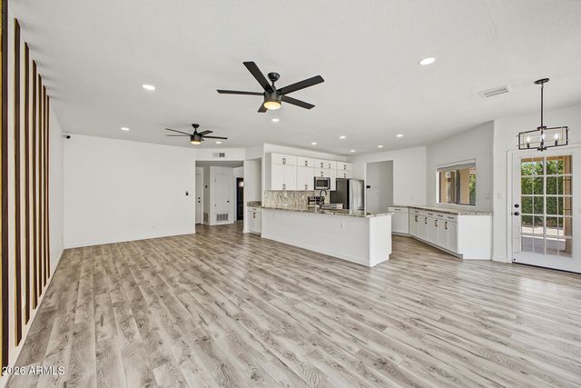 1232 E GRANADA Street, Mesa, AZ 85203