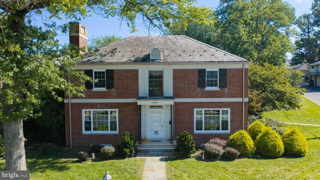 19 W KING ST, Ephrata, PA 17522