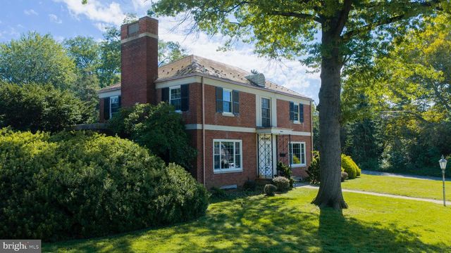 19 W KING ST, Ephrata, PA 17522