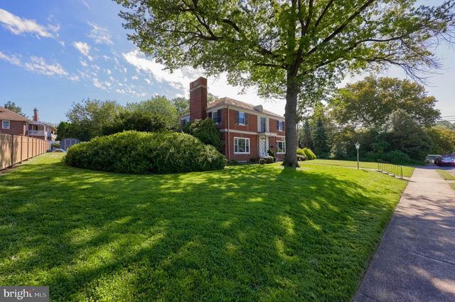 19 W KING ST, Ephrata, PA 17522