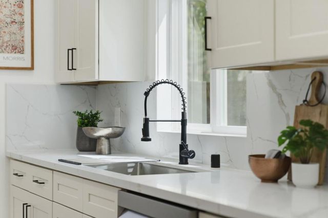 577 Green Manor Court, Palo Alto, CA 94301