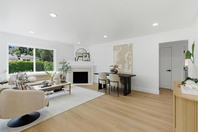 577 Green Manor Court, Palo Alto, CA 94301