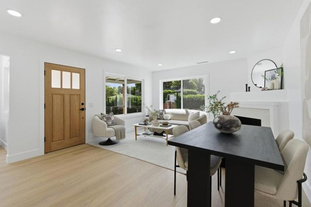 577 Green Manor Court, Palo Alto, CA 94301