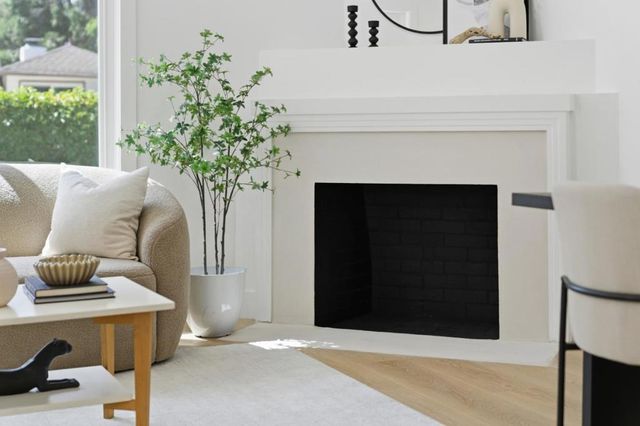 577 Green Manor Court, Palo Alto, CA 94301