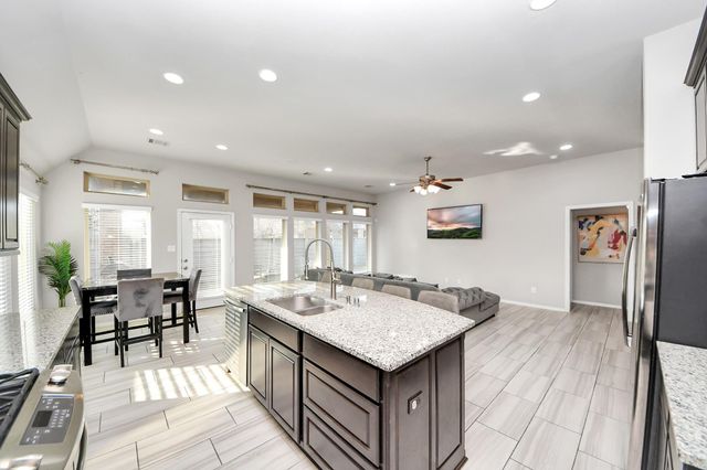 4420 Mesquite Terrace Drive, Manvel, TX 77578