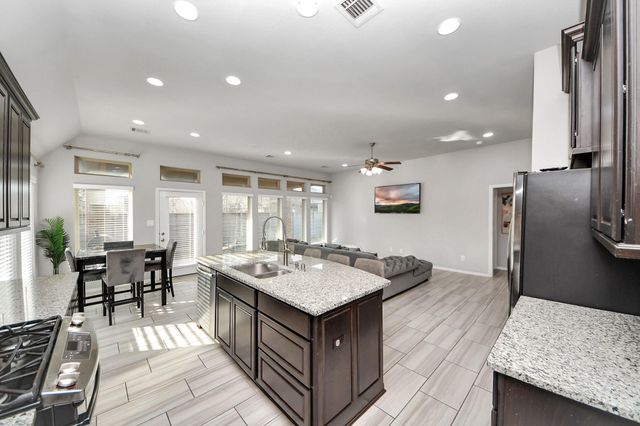 4420 Mesquite Terrace Drive, Manvel, TX 77578