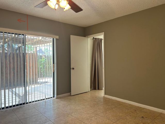 1014 10th Lane, Greenacres, FL 33463