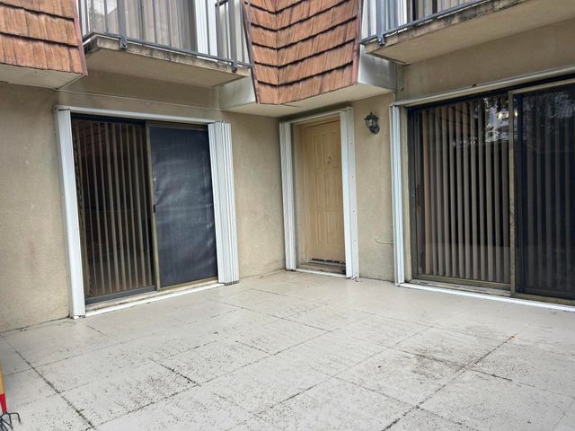 1014 10th Lane, Greenacres, FL 33463