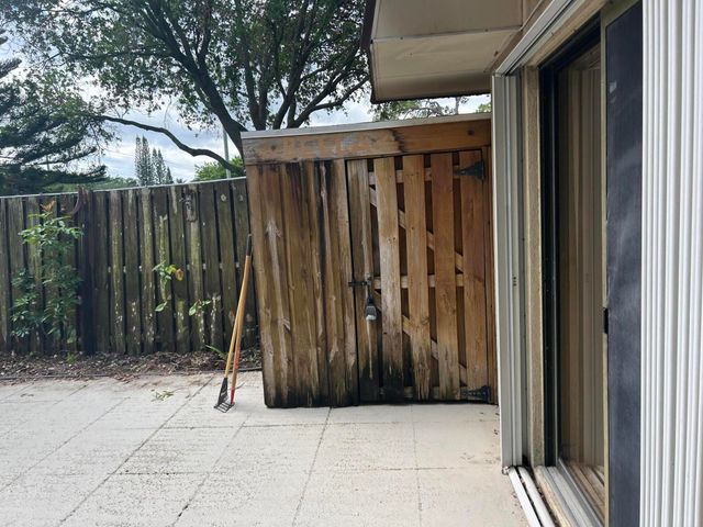 1014 10th Lane, Greenacres, FL 33463