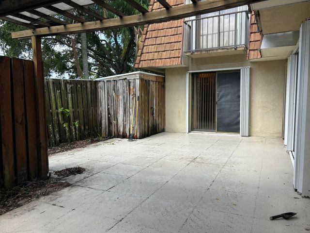 1014 10th Lane, Greenacres, FL 33463