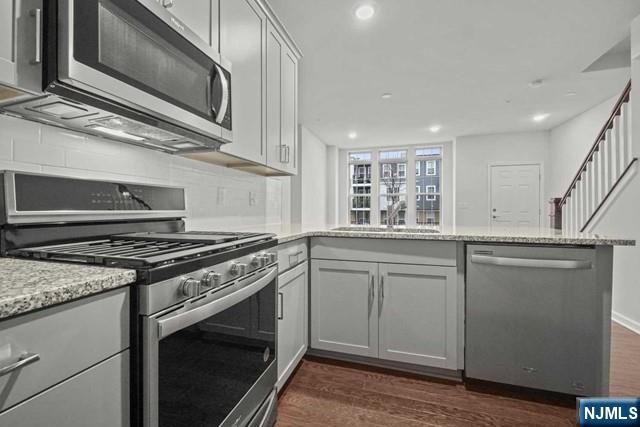 70 Leahy Drive, Wood Ridge, NJ 07075