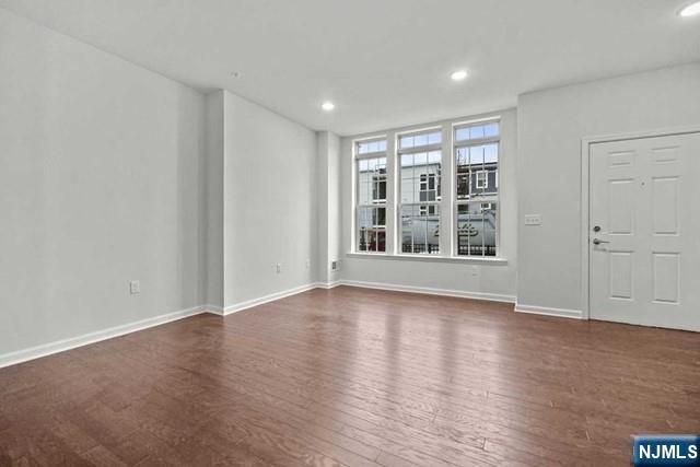 70 Leahy Drive, Wood Ridge, NJ 07075