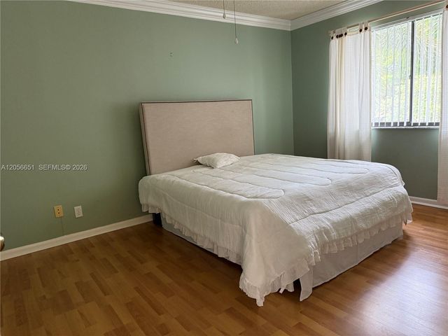 435 Lakeview Dr 201, Weston, FL 33326