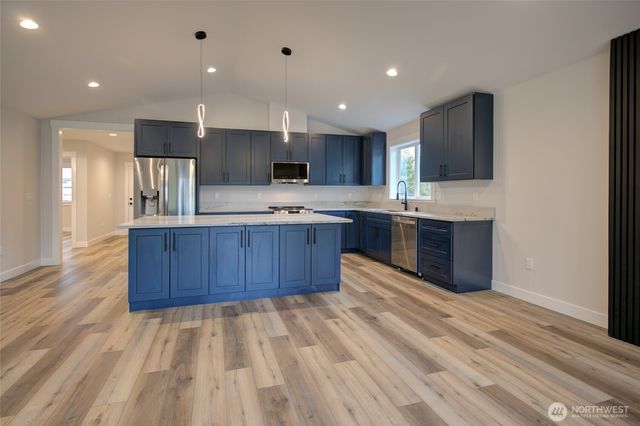 262 Octopus Avenue NE, Ocean Shores, WA 98569