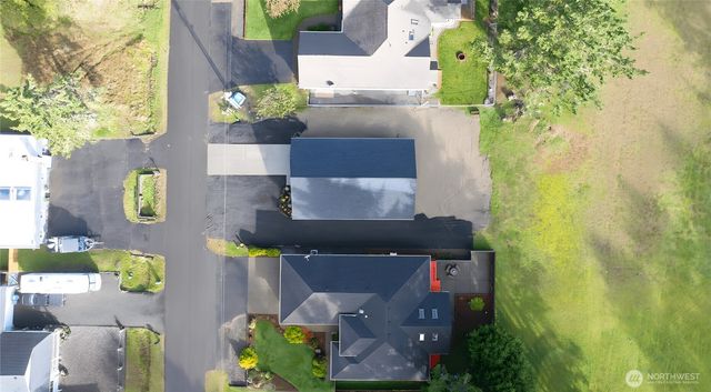 262 Octopus Avenue NE, Ocean Shores, WA 98569