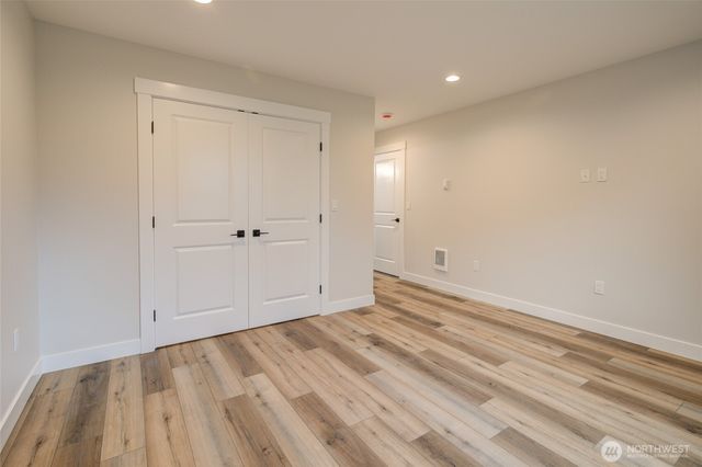 262 Octopus Avenue NE, Ocean Shores, WA 98569