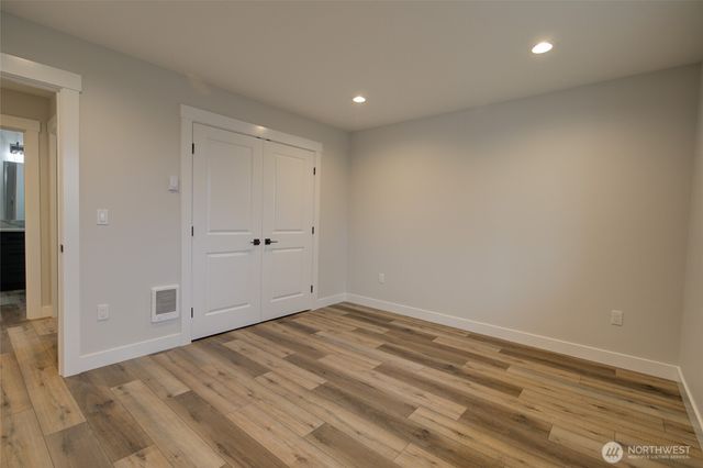 262 Octopus Avenue NE, Ocean Shores, WA 98569