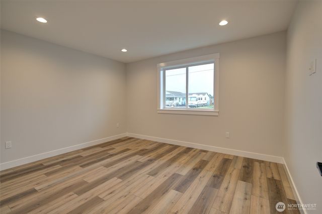 262 Octopus Avenue NE, Ocean Shores, WA 98569