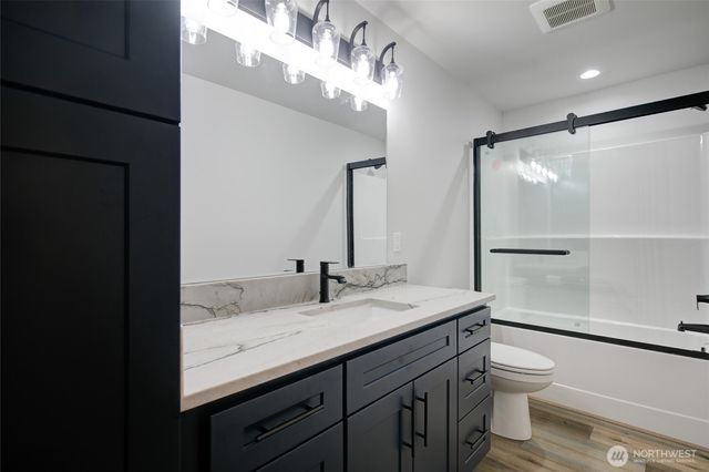 262 Octopus Avenue NE, Ocean Shores, WA 98569