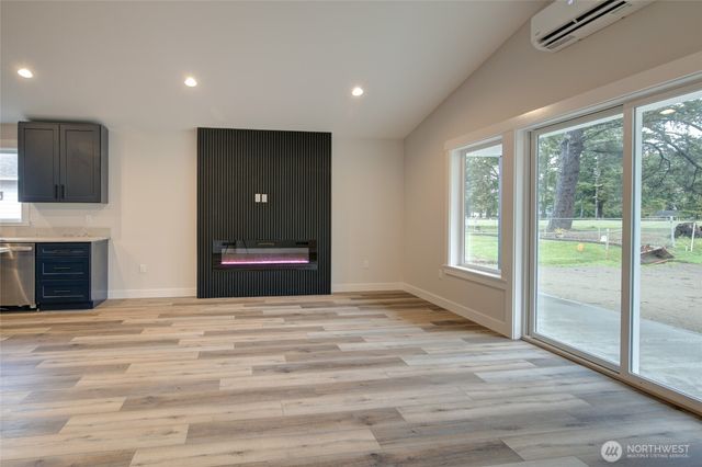 262 Octopus Avenue NE, Ocean Shores, WA 98569