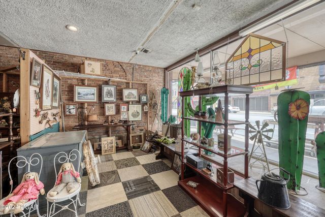 1041 Military Avenue, Baxter Springs, KS 66713