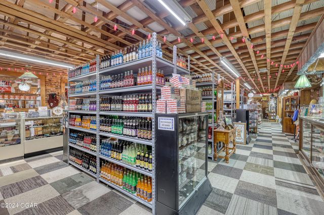 1041 Military Avenue, Baxter Springs, KS 66713