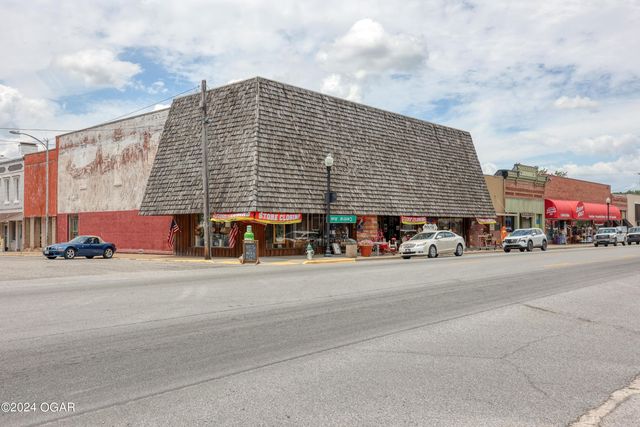 1041 Military Avenue, Baxter Springs, KS 66713