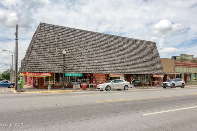 1041 Military Avenue, Baxter Springs, KS 66713