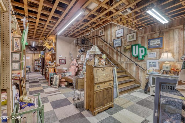 1041 Military Avenue, Baxter Springs, KS 66713