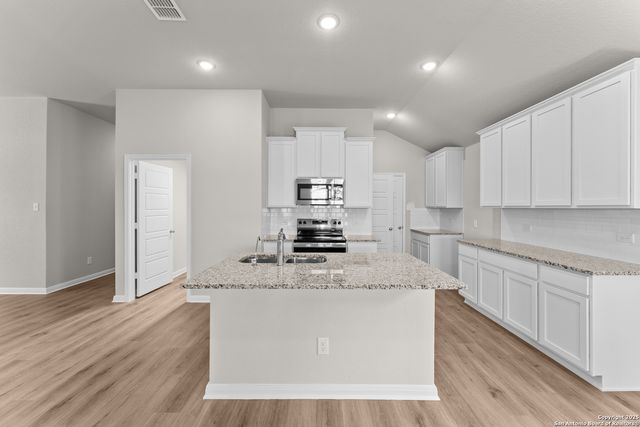 1684 Quiet Teal, New Braunfels, TX 78130