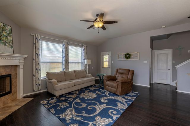 7006 Durango Creek Drive, Magnolia, TX 77354