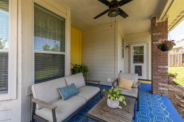 7006 Durango Creek Drive, Magnolia, TX 77354