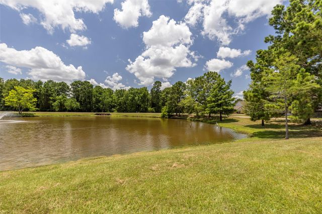 7006 Durango Creek Drive, Magnolia, TX 77354