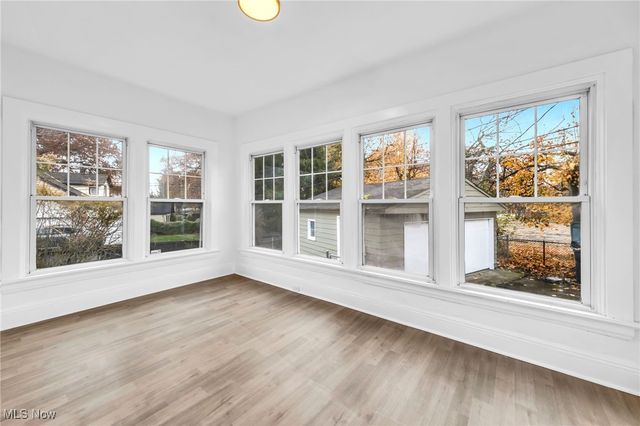 2751 Noble Road, Cleveland Heights, OH 44121