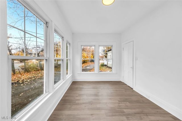 2751 Noble Road, Cleveland Heights, OH 44121