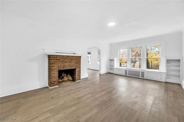 2751 Noble Road, Cleveland Heights, OH 44121