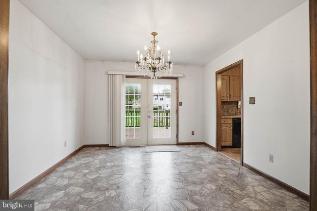 3218 CAROLINE DR, East Petersburg, PA 17520