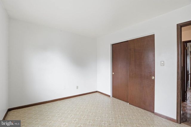 3218 CAROLINE DR, East Petersburg, PA 17520
