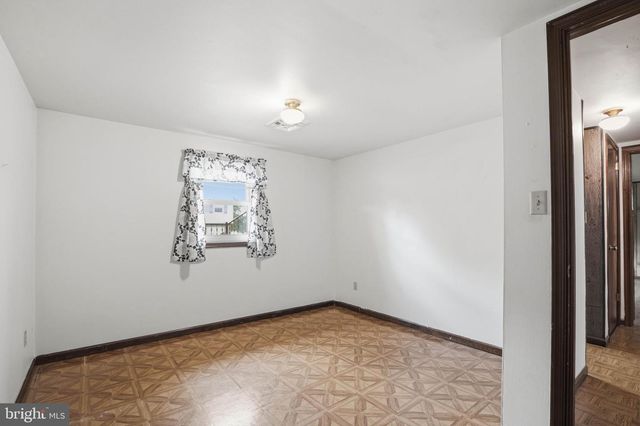 3218 CAROLINE DR, East Petersburg, PA 17520