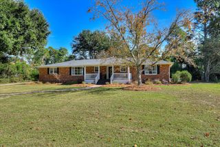11 Longwood Drive, Aiken, SC 29803