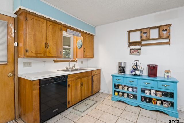 401 Hickory, Mt Pleasant, TX 75455