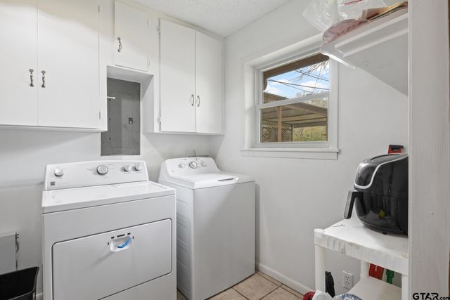 401 Hickory, Mt Pleasant, TX 75455