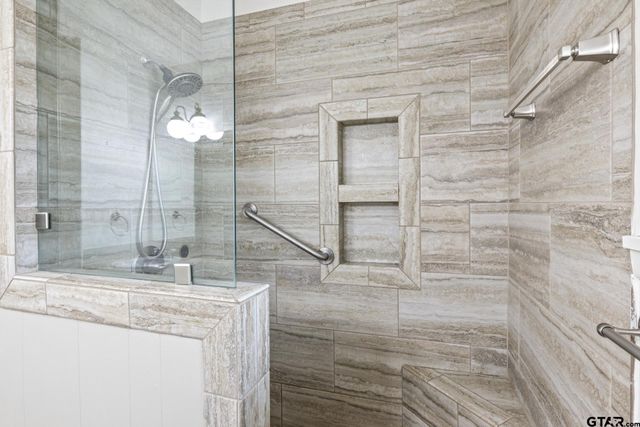 401 Hickory, Mt Pleasant, TX 75455