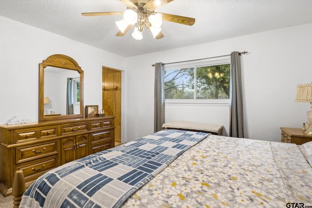 401 Hickory, Mt Pleasant, TX 75455