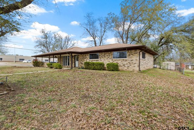 401 Hickory, Mt Pleasant, TX 75455