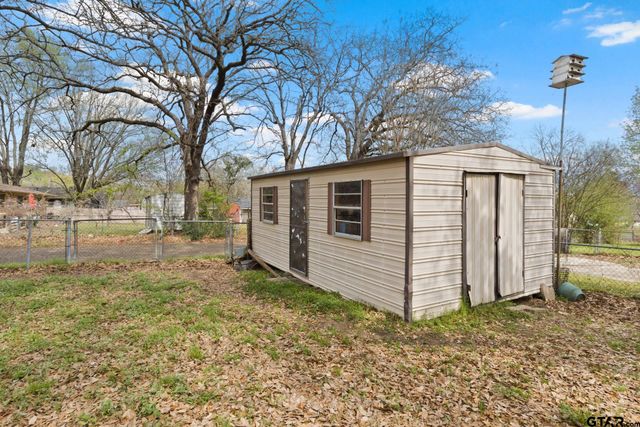 401 Hickory, Mt Pleasant, TX 75455