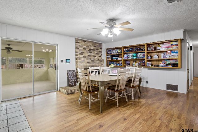 401 Hickory, Mt Pleasant, TX 75455