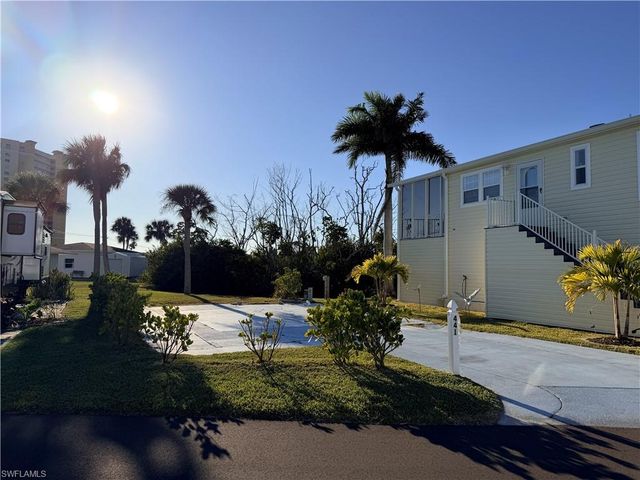 19681 Summerlin 441 RD, Fort Myers, FL 33908